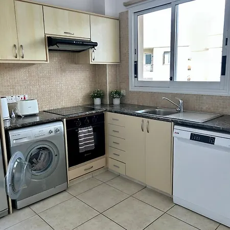 Emerald Sea View Apartment *