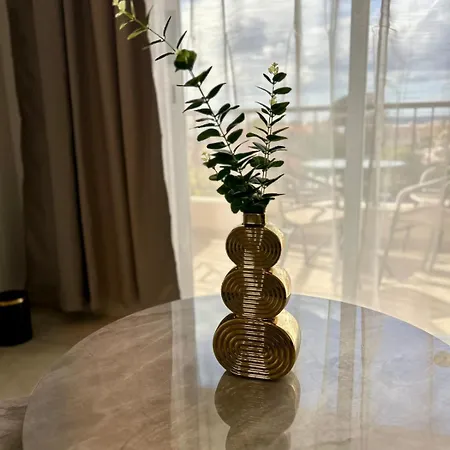 Emerald Sea View Apartment